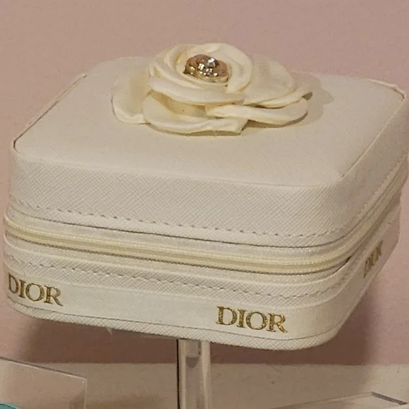 CHOICE OF 1 Jewelry box wrapped with Authentic ribbon - Picture 7 of 7